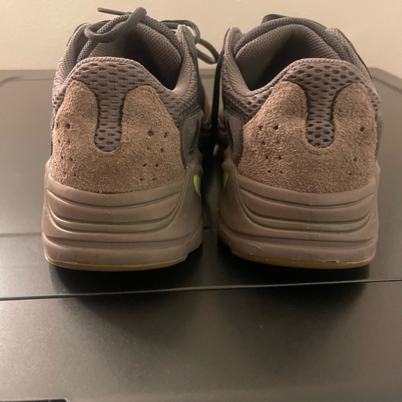 Yeezy Boost 700Mauve Brown Size 7.5 Men New Condition. - Picture 9 of 9
